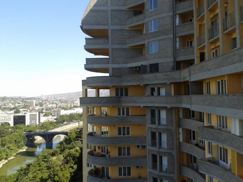 იყიდება 3-ოთახიანი ბინა, თბილისი — $125,000