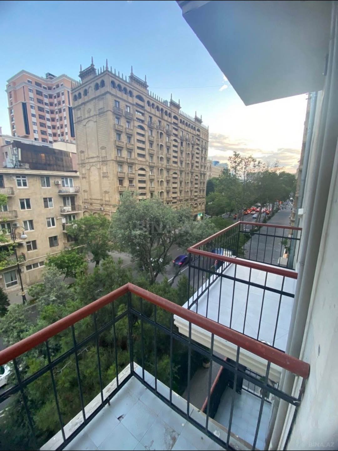 📍 Ünvan: Nizami küçəsi, 98 — — 800₼