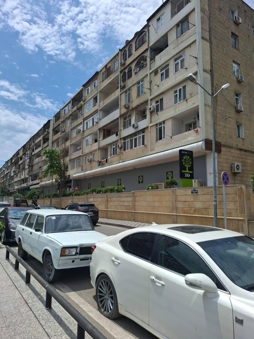 3 ოთახიანი ბინა იყიდება, ბაქო
