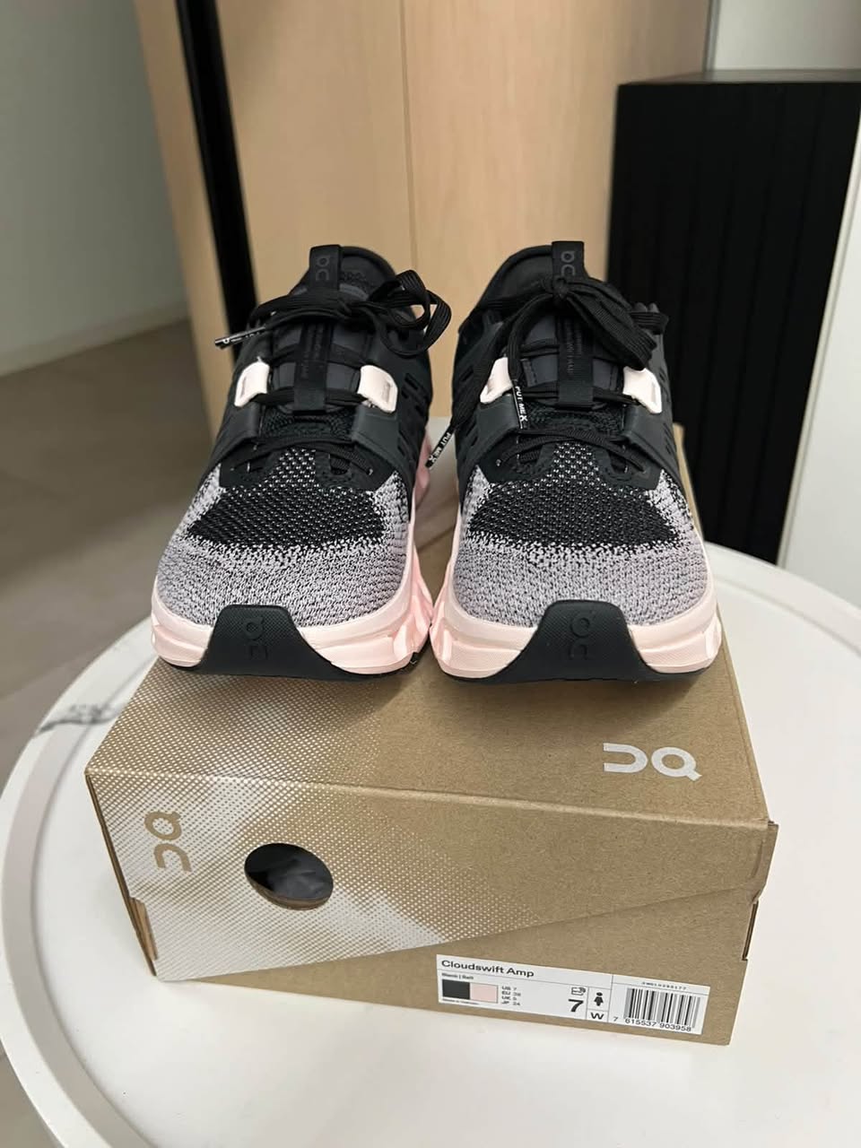 Original On Cloud shoes, brand new