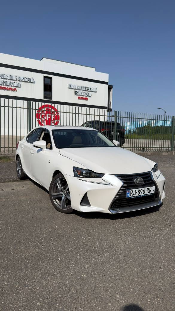 Lexus IS 200T 2017