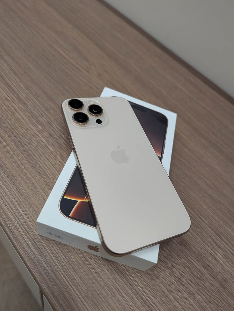 iPhone 16 Pro Max 256GB, flawless