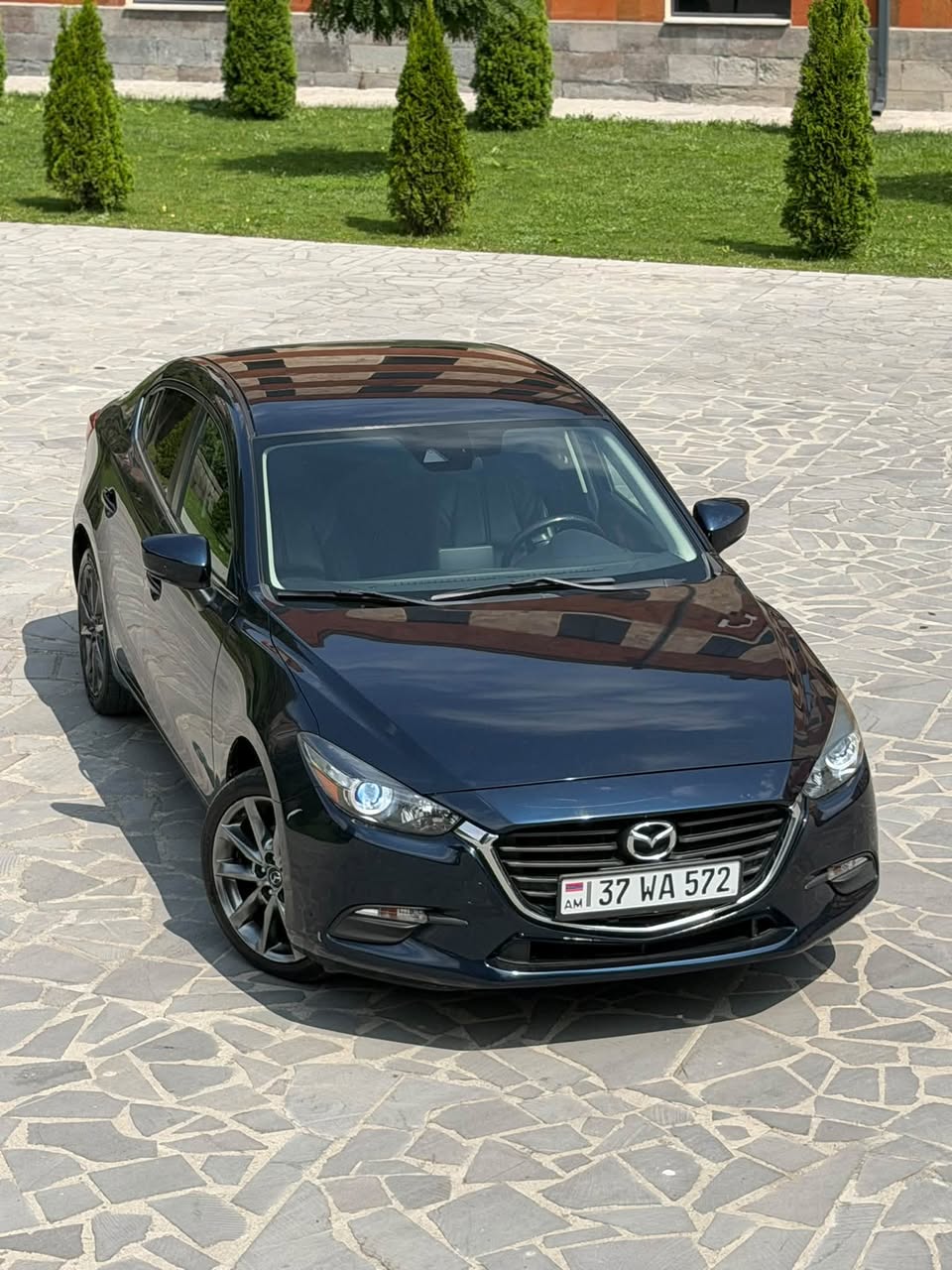 Mazda 2018 — 9,500$