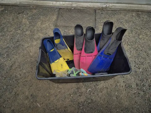 3 sets of swim fins and snorkel masks