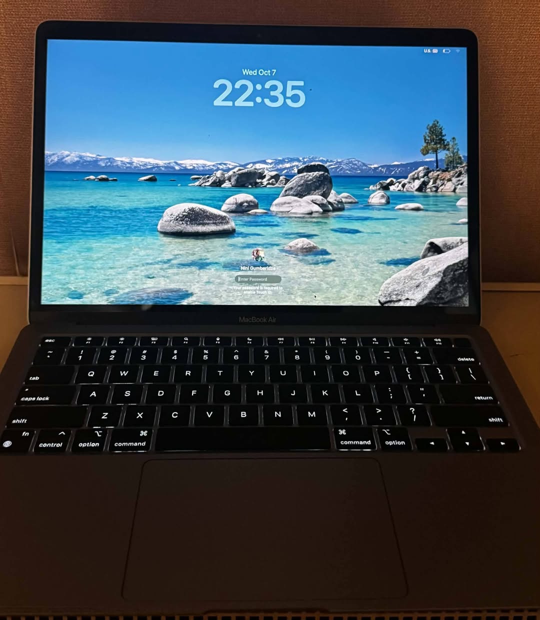 MacBook m1 2020 batareya-87 qiyməti-1800 $