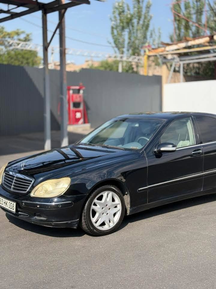 Mercedes-Benz W220 2002