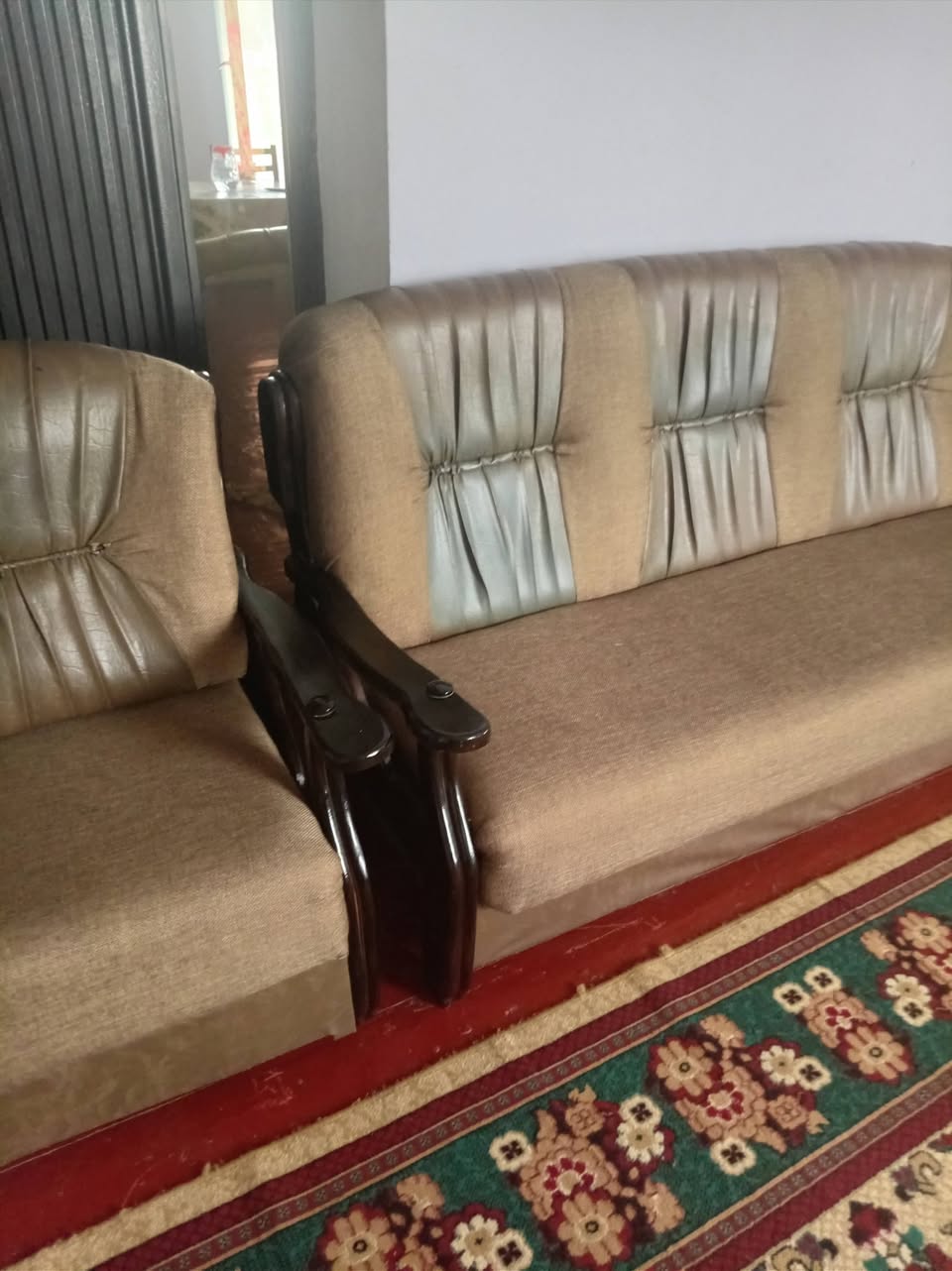 Qatlanabilən divan 150 lari. Ölçü 80/200-dən