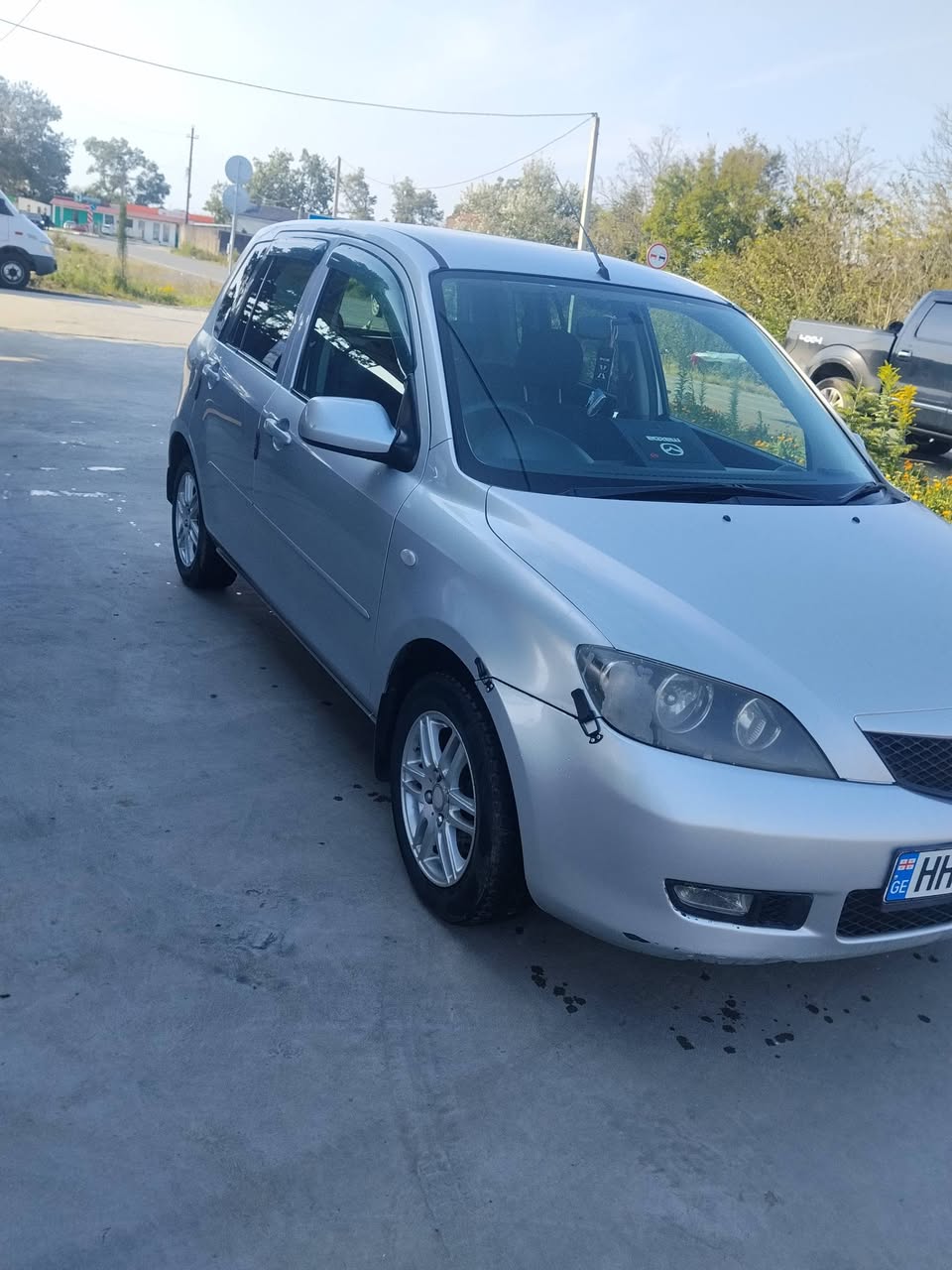 Mazda Demio 2003