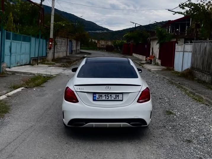 Satılır fabriki AMG paketi, 2015-ci il