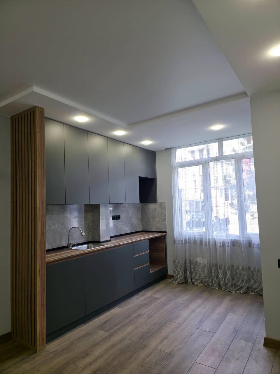 Продаётся квартира в Батуми ID-1103 улица Леонидзе — 63,000$