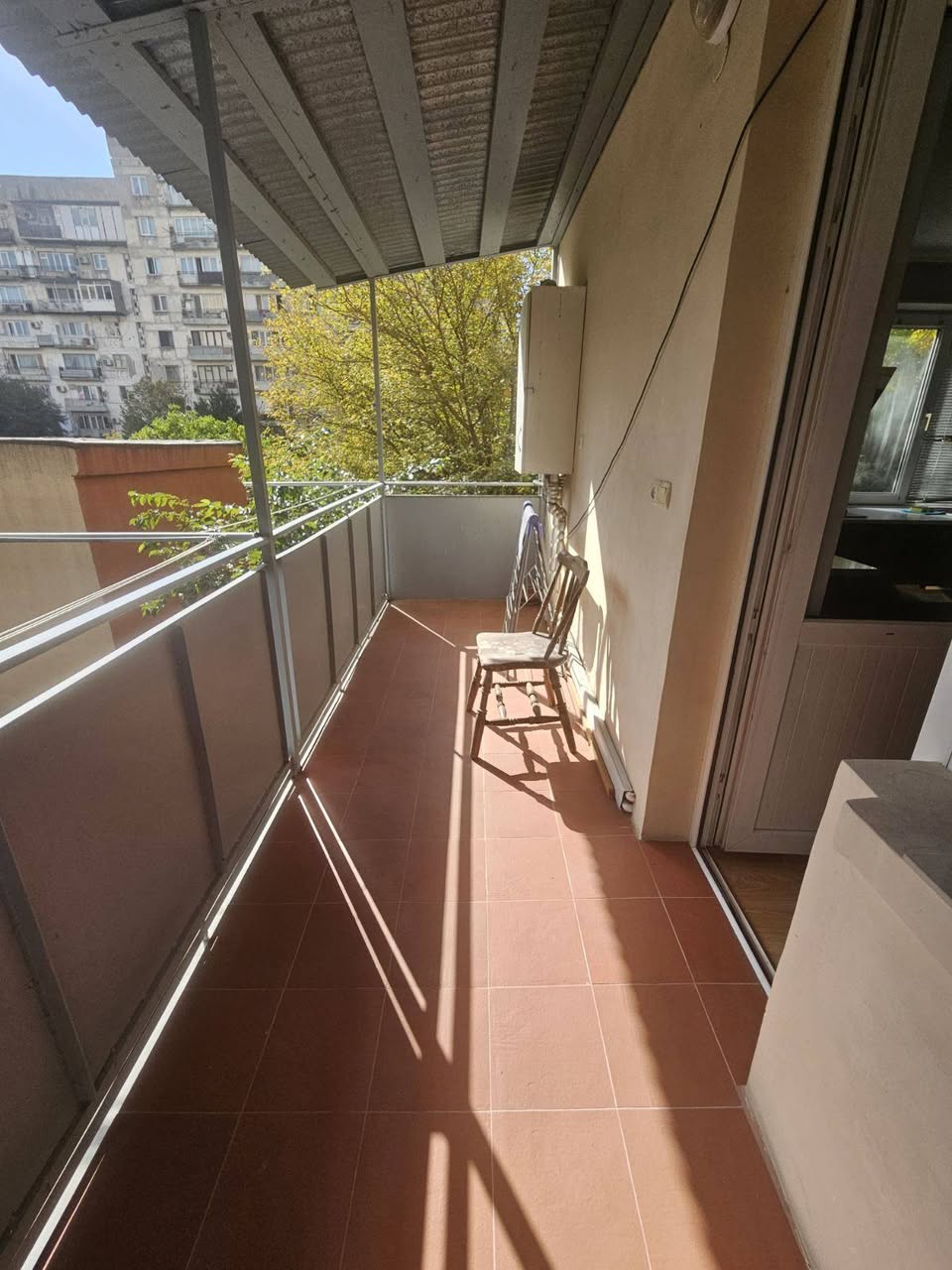 Rent apartment — 1,300₾