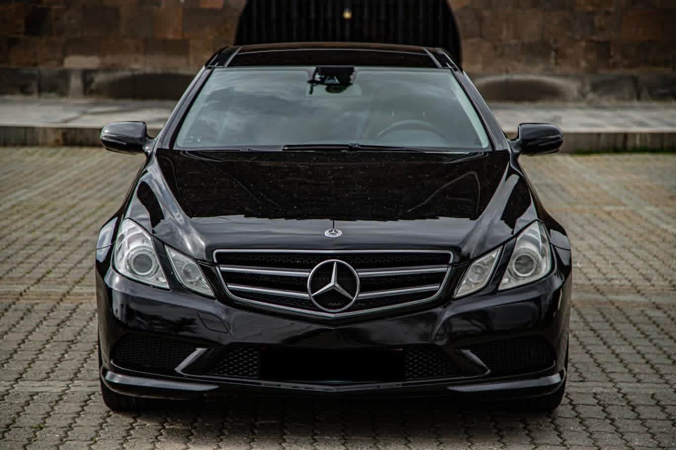 E550 W207 — 16,000$