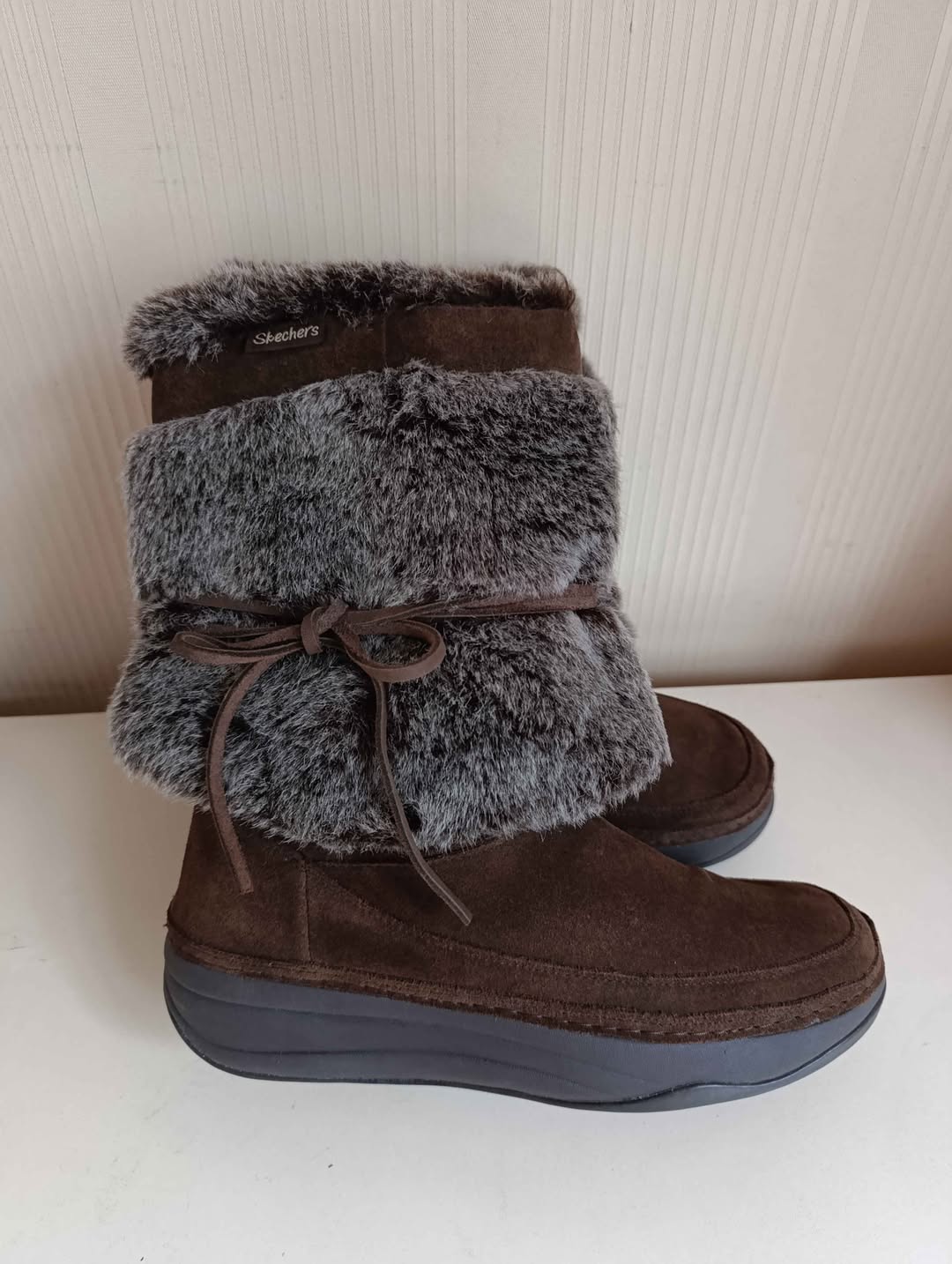 Skechers botinkaları, 41 nömrə