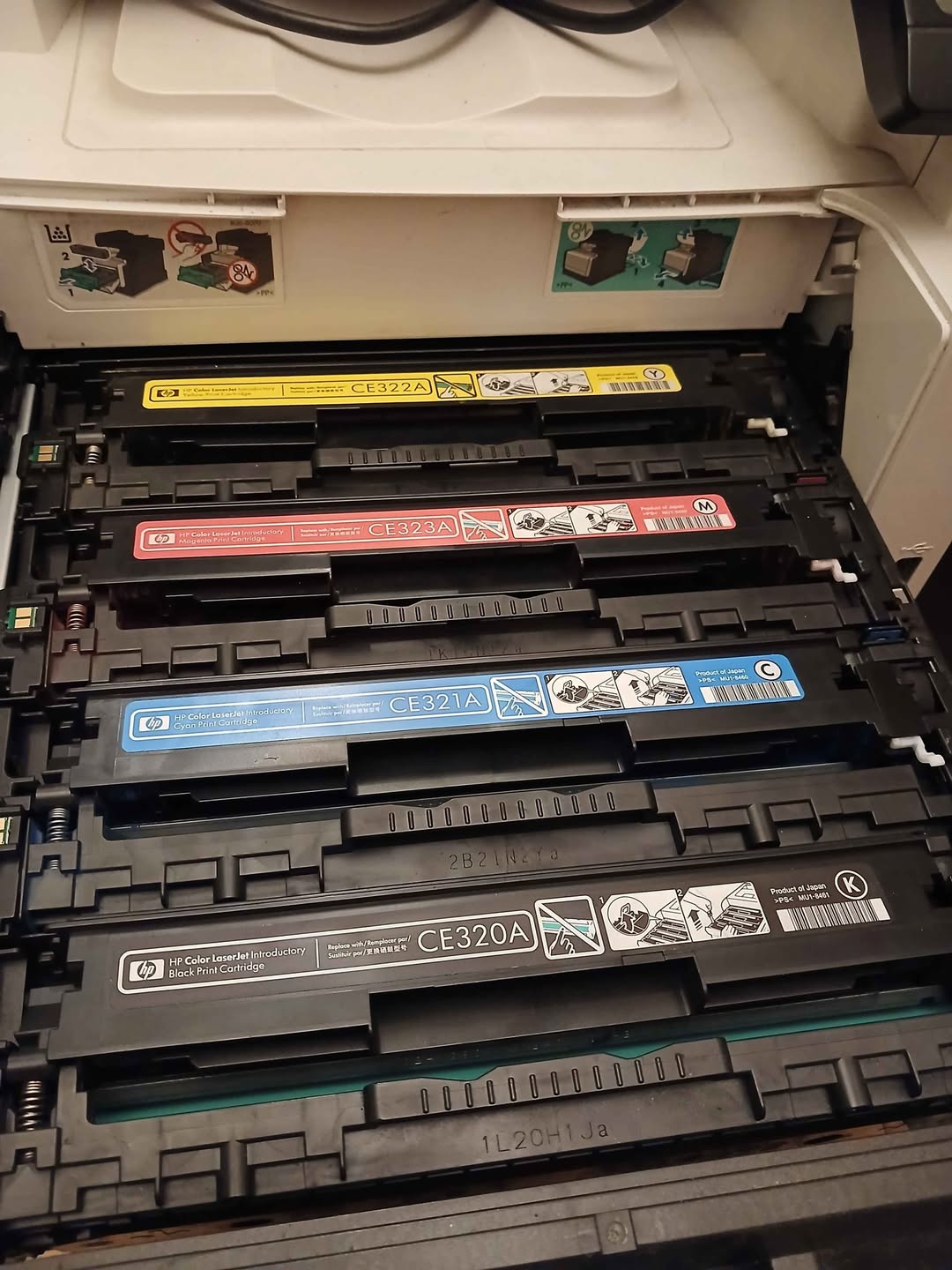 HP Color LaserJet картриджи CE320A–323A