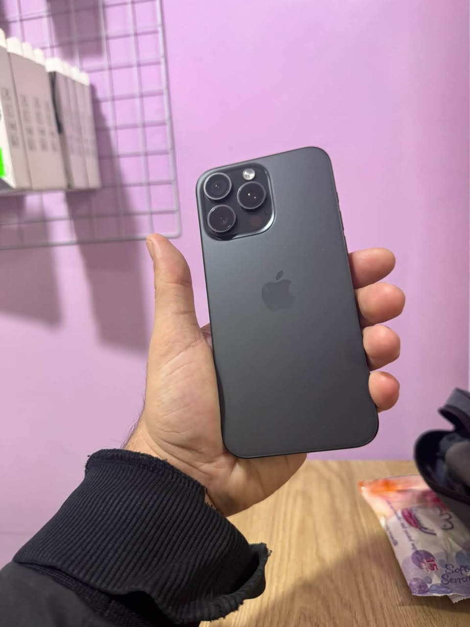 iPhone 15 Pro Max 256GB, sealed box