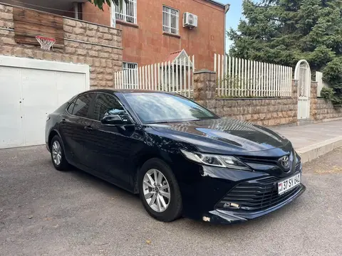 Куплено у Тойота-Ереван автосалона за 21.000$. Машина куплена в 2021 году (тех.20…