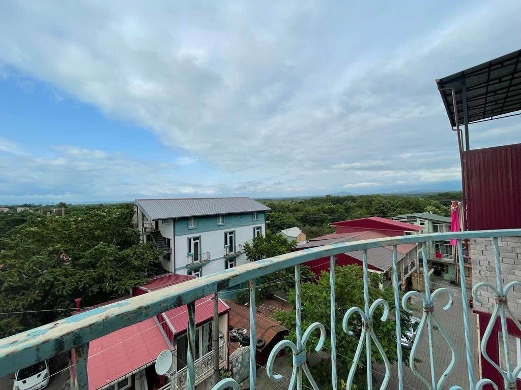 5-room apartment for sale, Poti