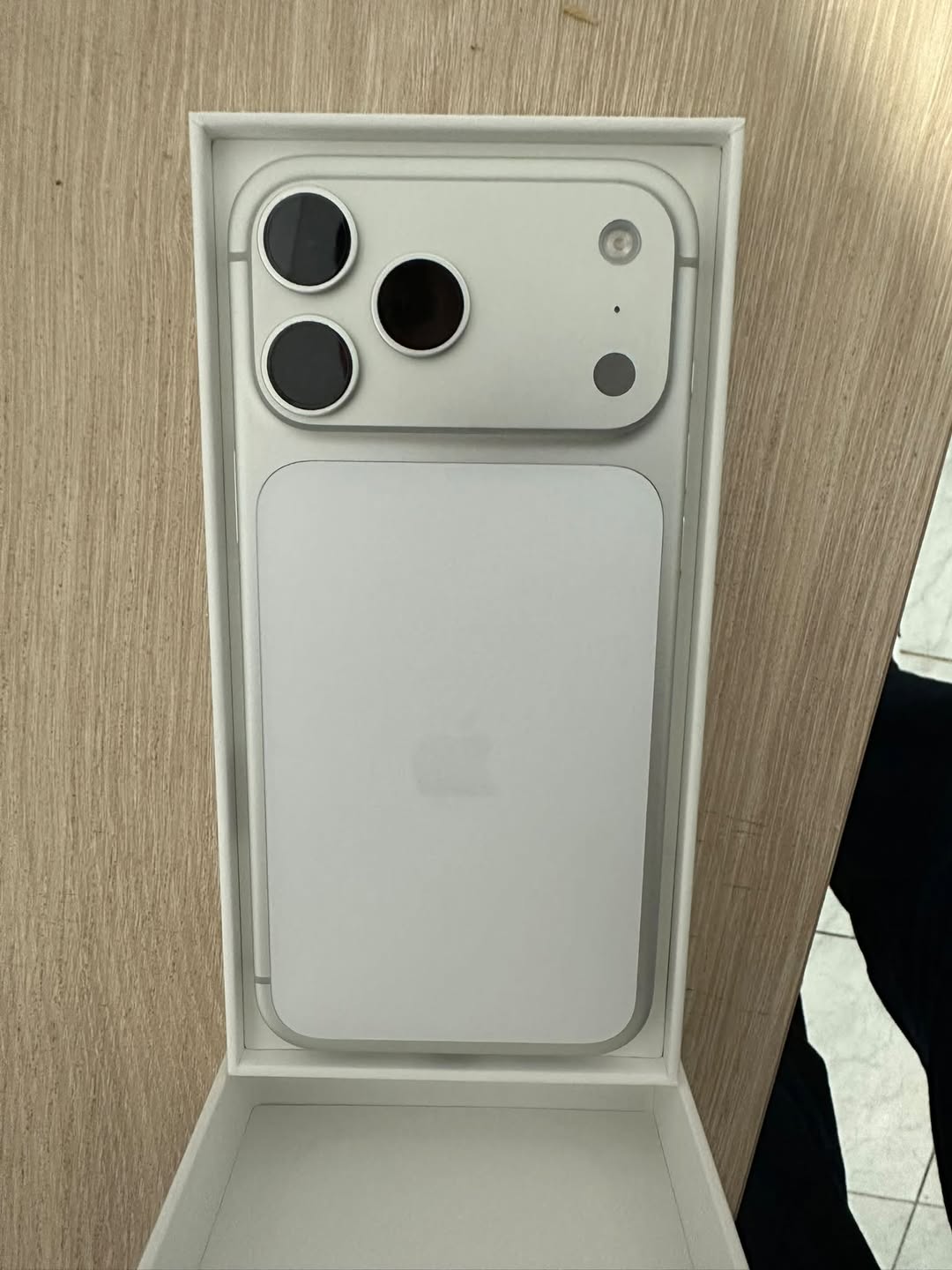 iPhone 17 Pro Max, 2-year warranty, with box