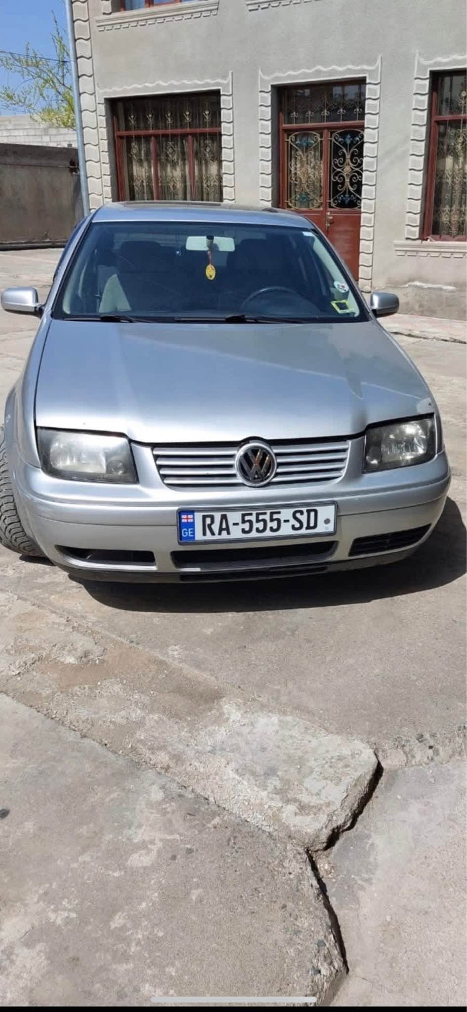 2002 მანქანა 1.8T, კარგ მდგომარეობაში