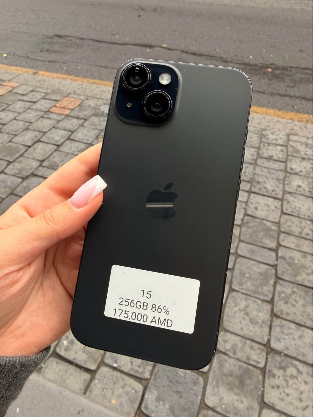 iPhone 15 (256gb) İdeal vəziyyətdə, yoxdur — 175,000֏
