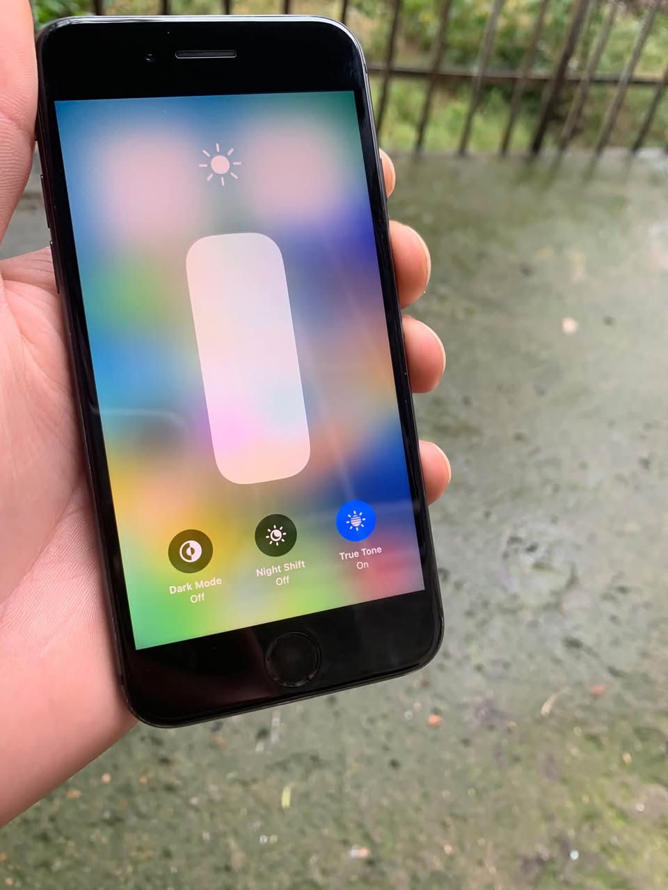 iPhone 8 64GB, 80% battery