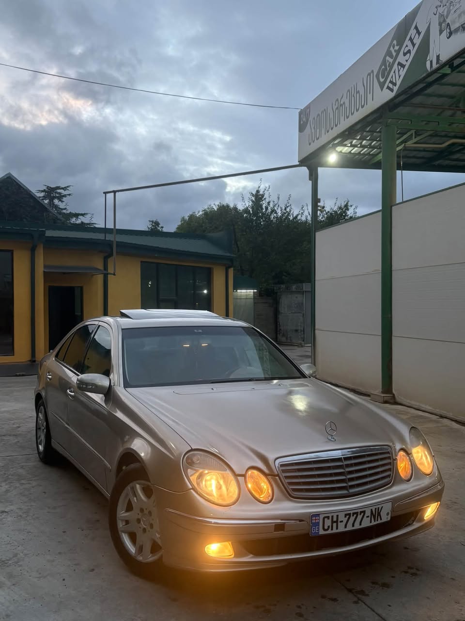 Satılır yaxşı qiymətə 3.2 lıqayd 2002