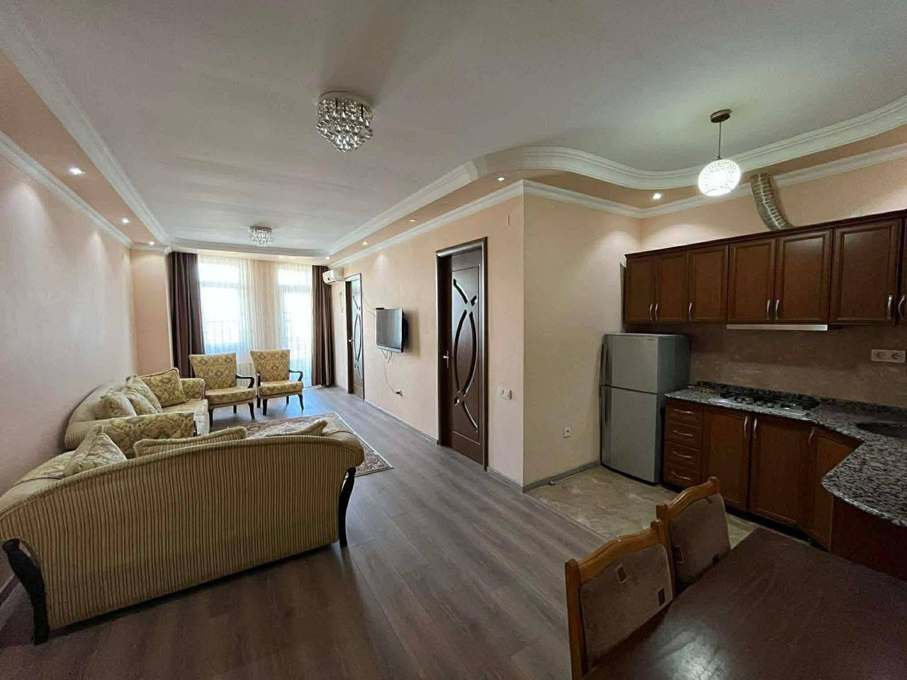 იყიდება ბინა, ბათუმი — $110,000