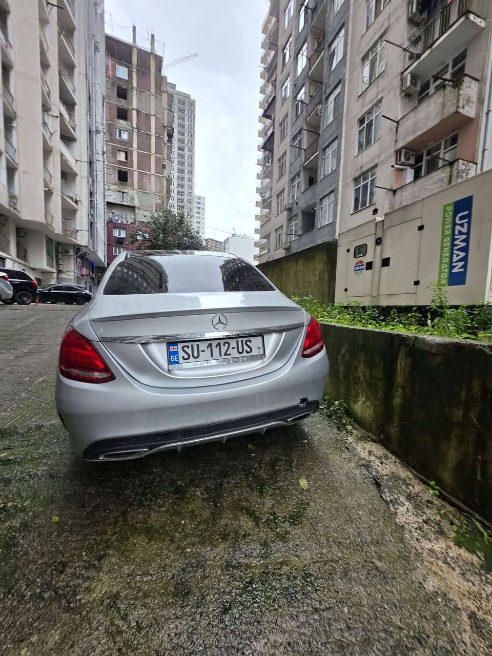Мерседес-Benz C300 2017 — 12 000 долларов