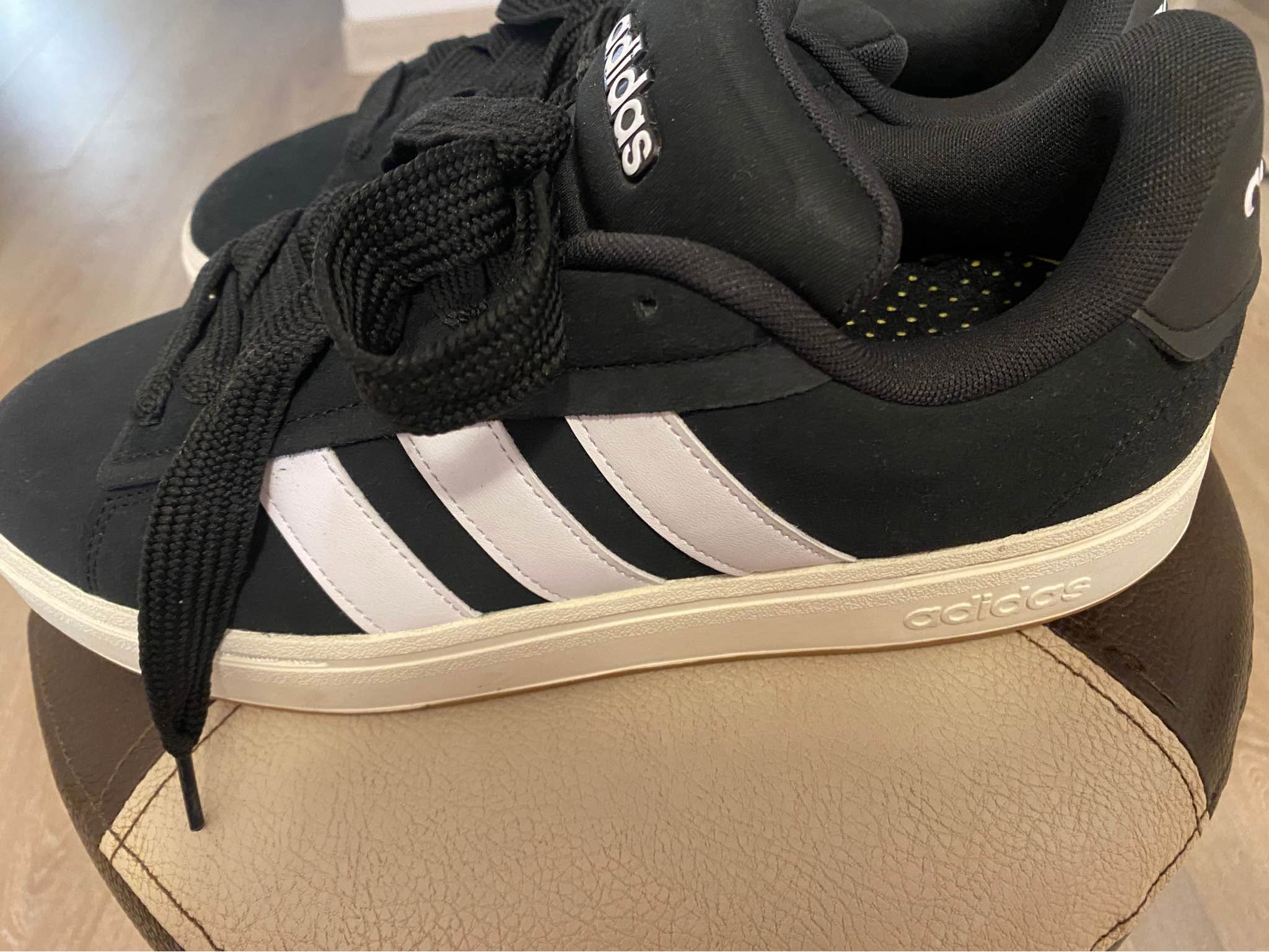 Оригинальные кроссовки Adidas, черные, новые