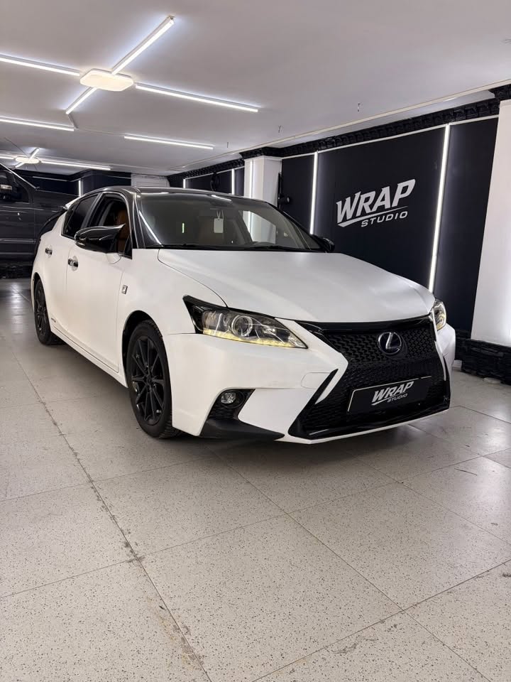 Lexus CT 200h 2012 — 8,000$