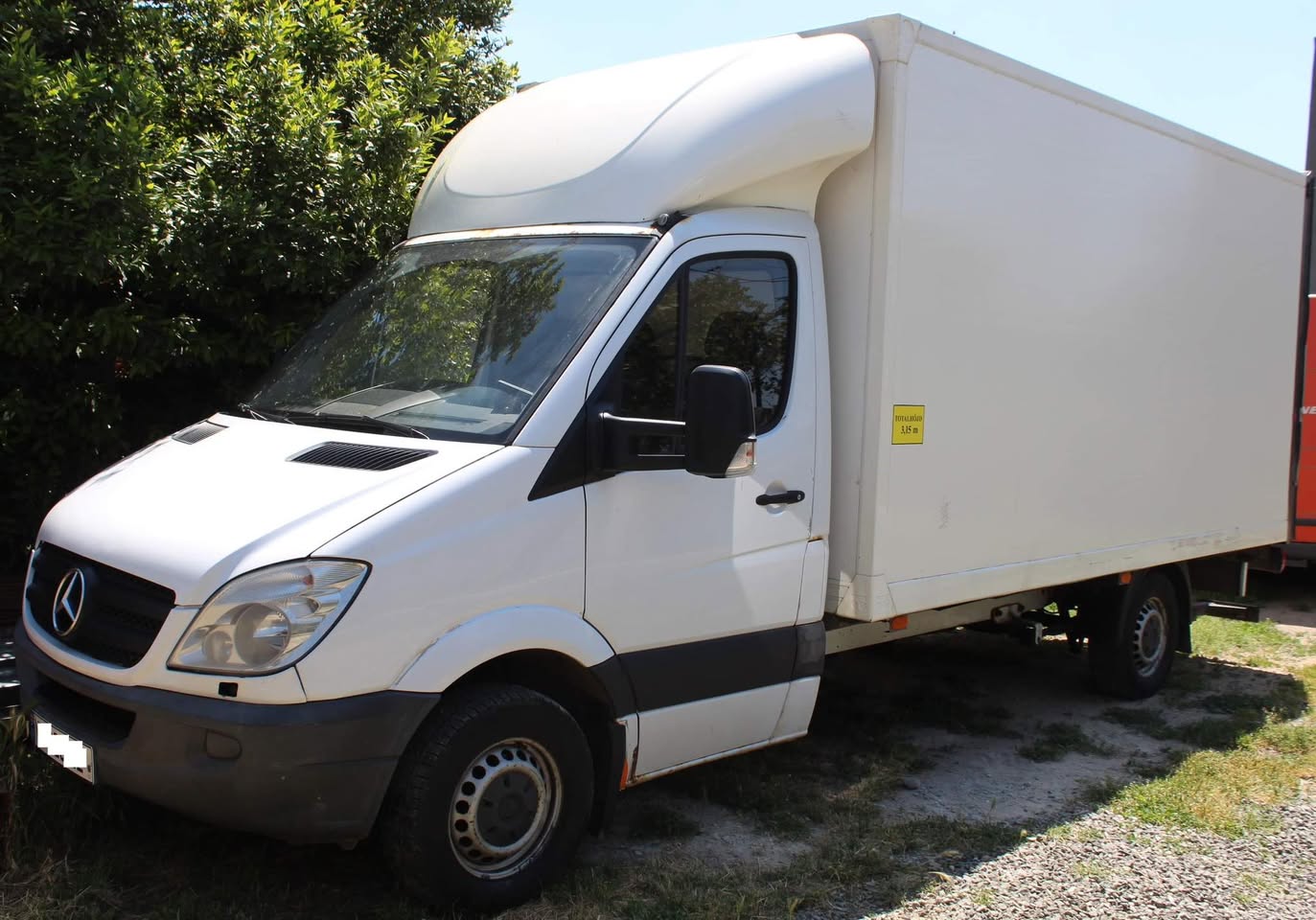 Mercedes Benz Sprinter satılır: il:2009 mühərrik:2.2 — 12,000$