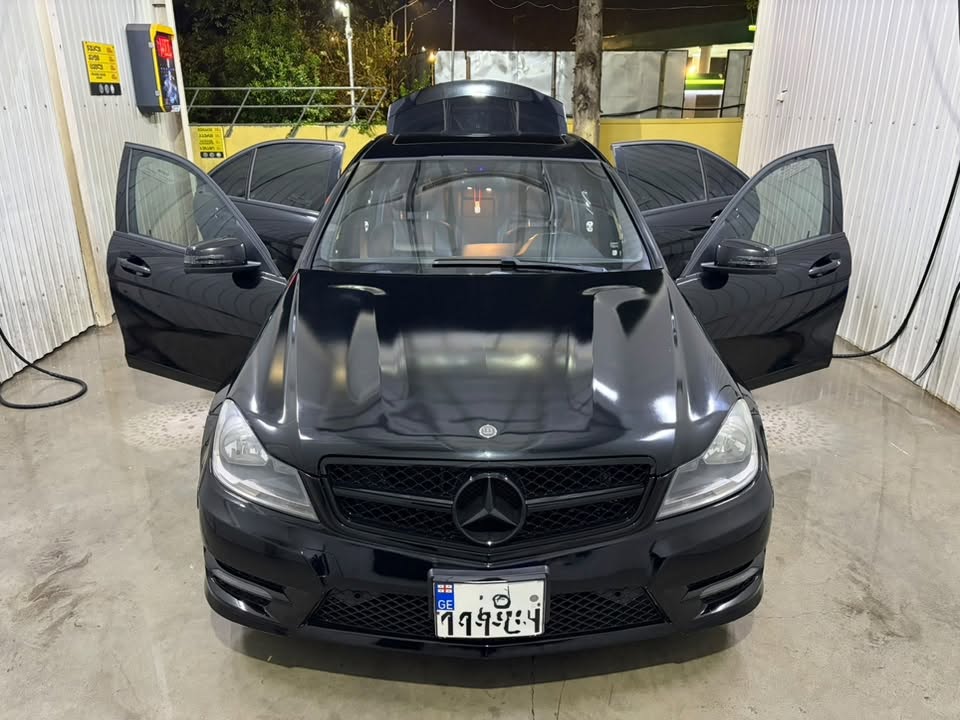 W204 2013 — 8,000$