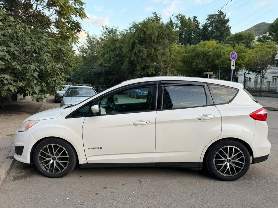 Ford c max 2016