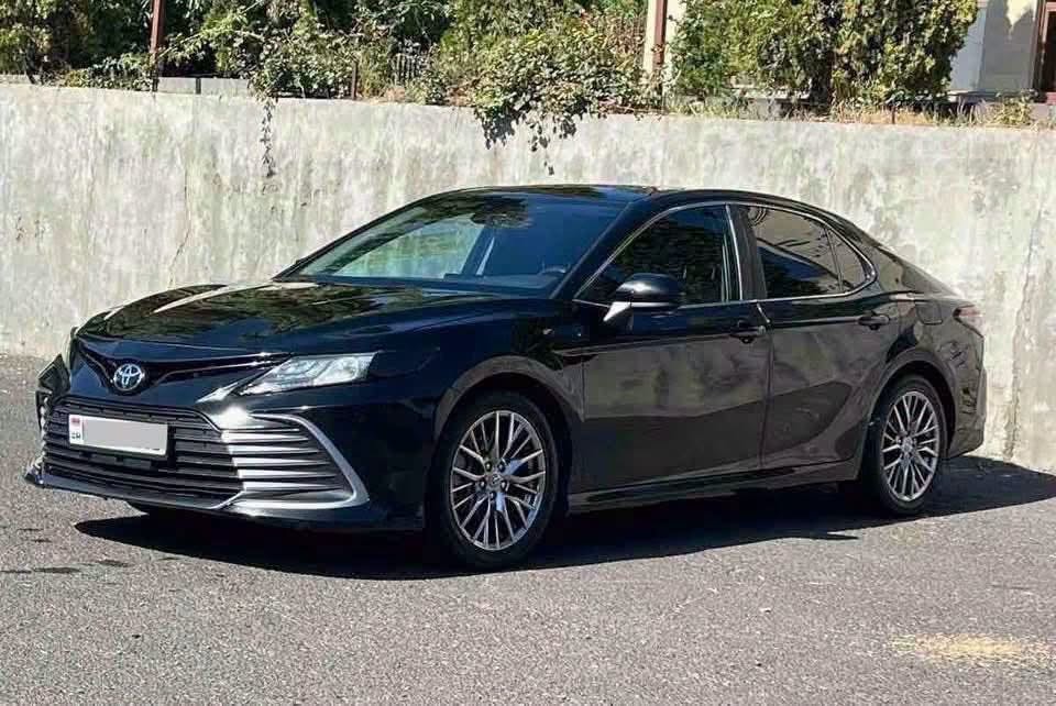 Toyota Camry 2021