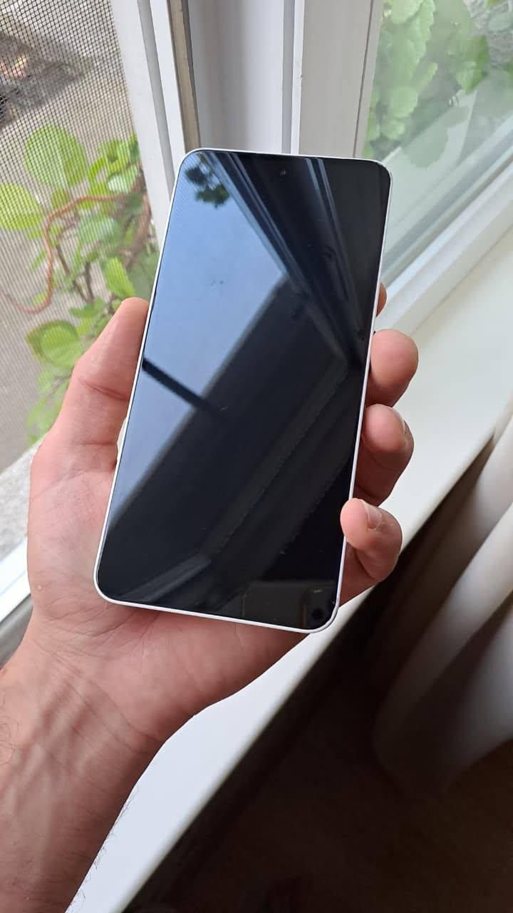 1150 lariye telefon satılır və ya dəyişdirilir