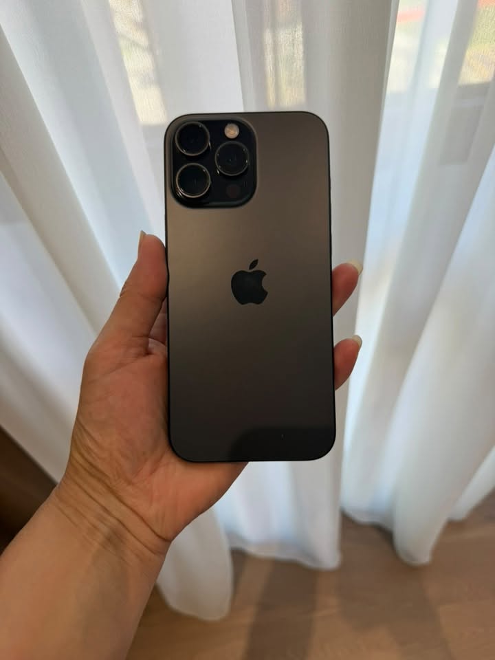 iPhone 16 Pro Max, 256GB, — 2,600₾ satılık