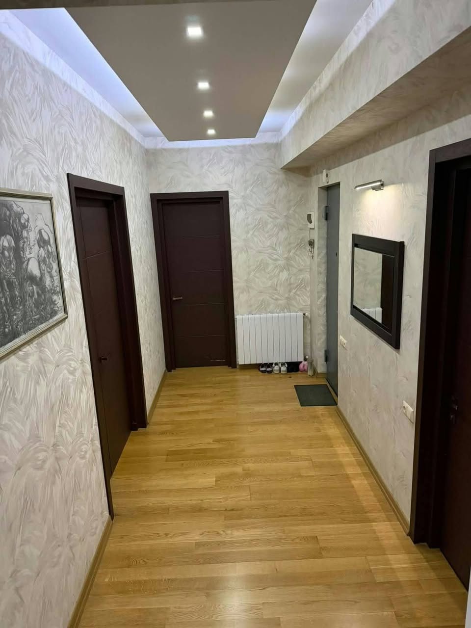 ქირავდება ბინა, თბილისი — $1,700