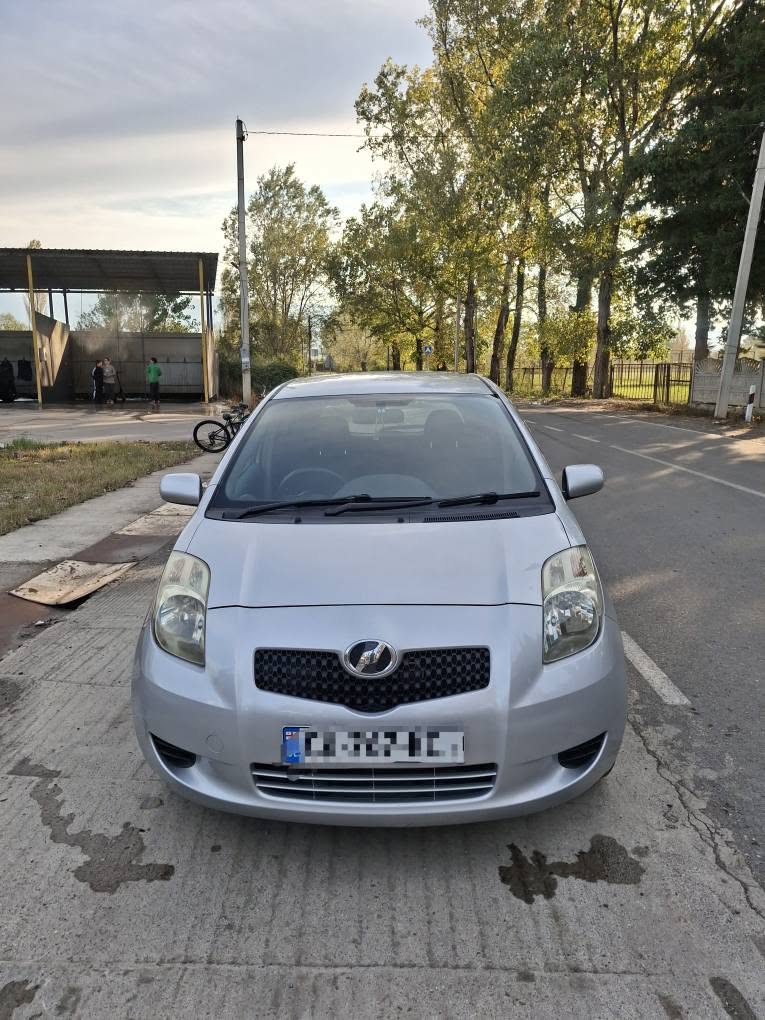 Kutaisidədir..3500 dollar...2006-cı il...1.3 benzin avtomatik...idealdır
