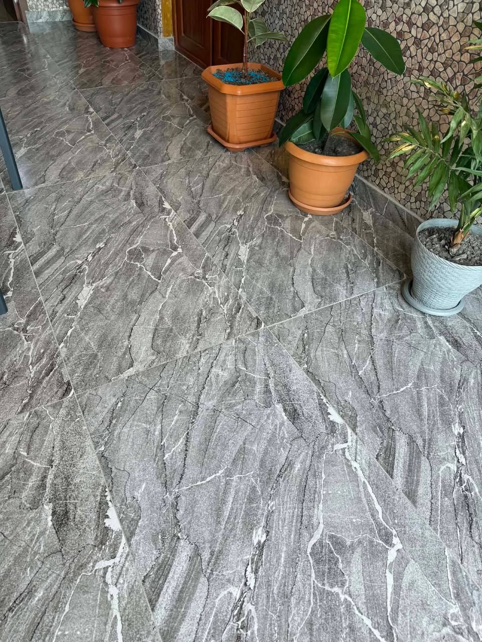 Ներքին աշխատանքներ T