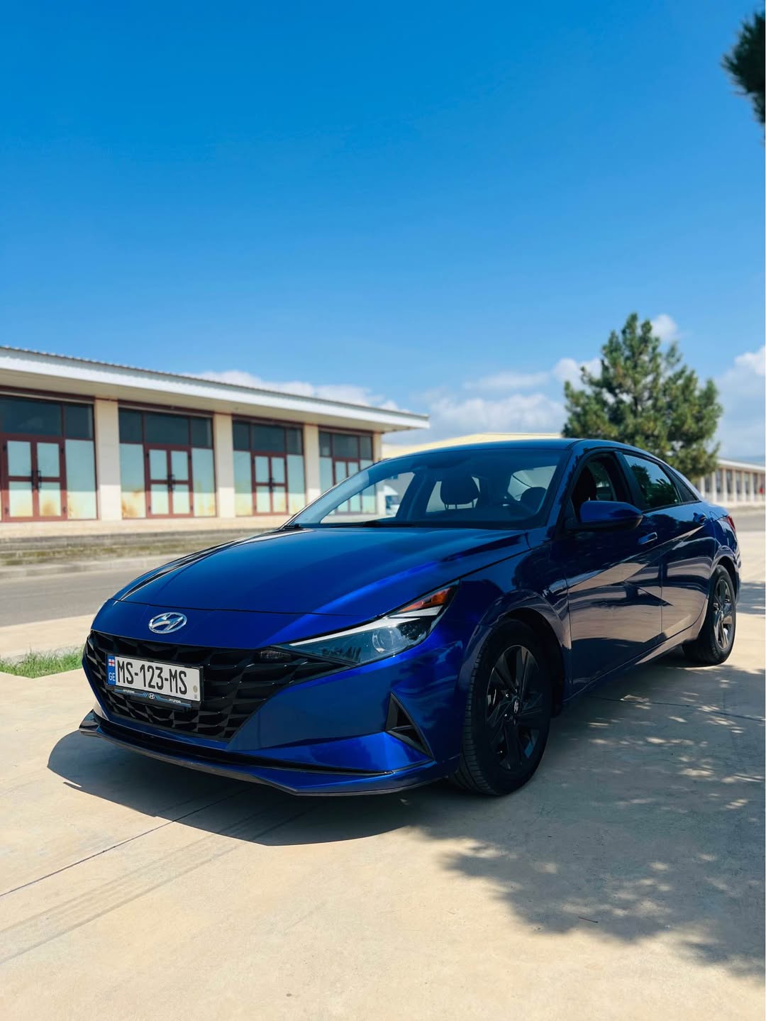 Hyundai Elantra 2021 — 10,700$