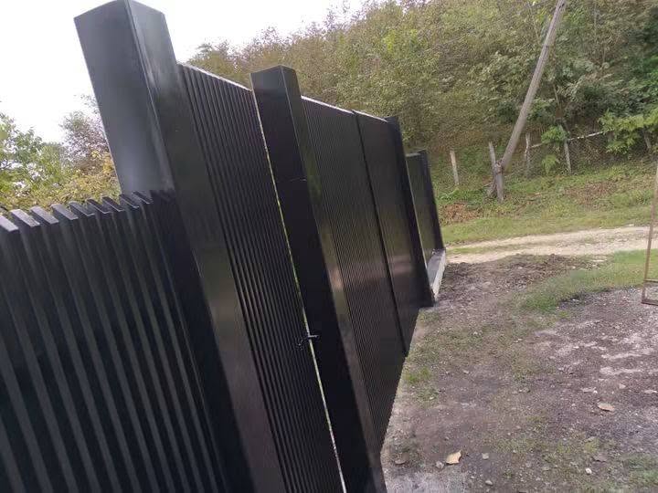 Մենք աշխատում ենք երկաթբետոնի վրա