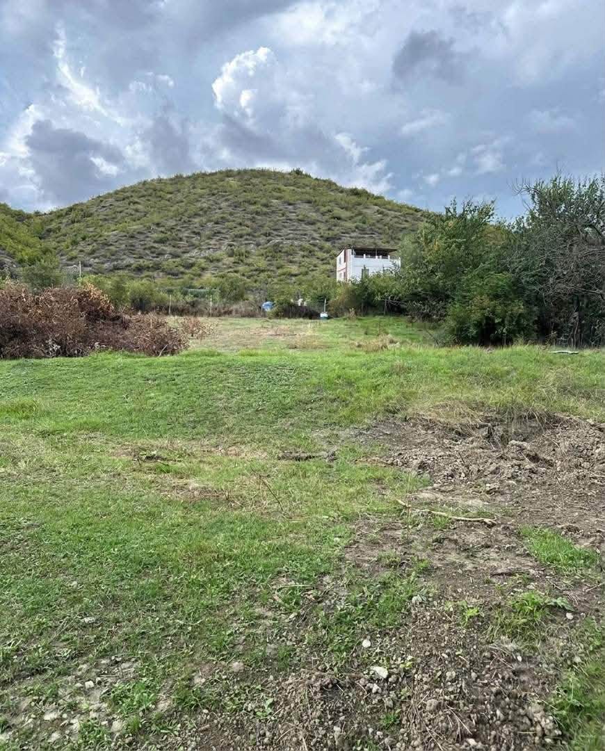 Վաճառվում է էժան !!! Մցխեթայի Նաոզա թաղամասում 1650 — 45$