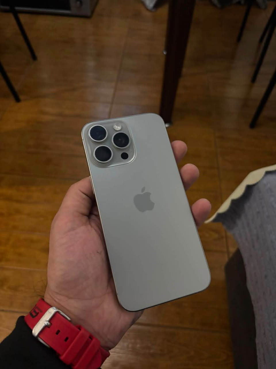 15 Promax 256GB 87 eleman üzerinde, fiyat — 1,700₾
