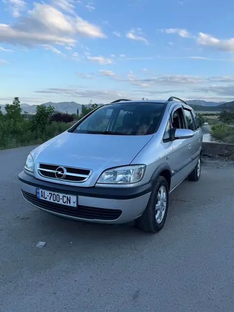 Опель 2005