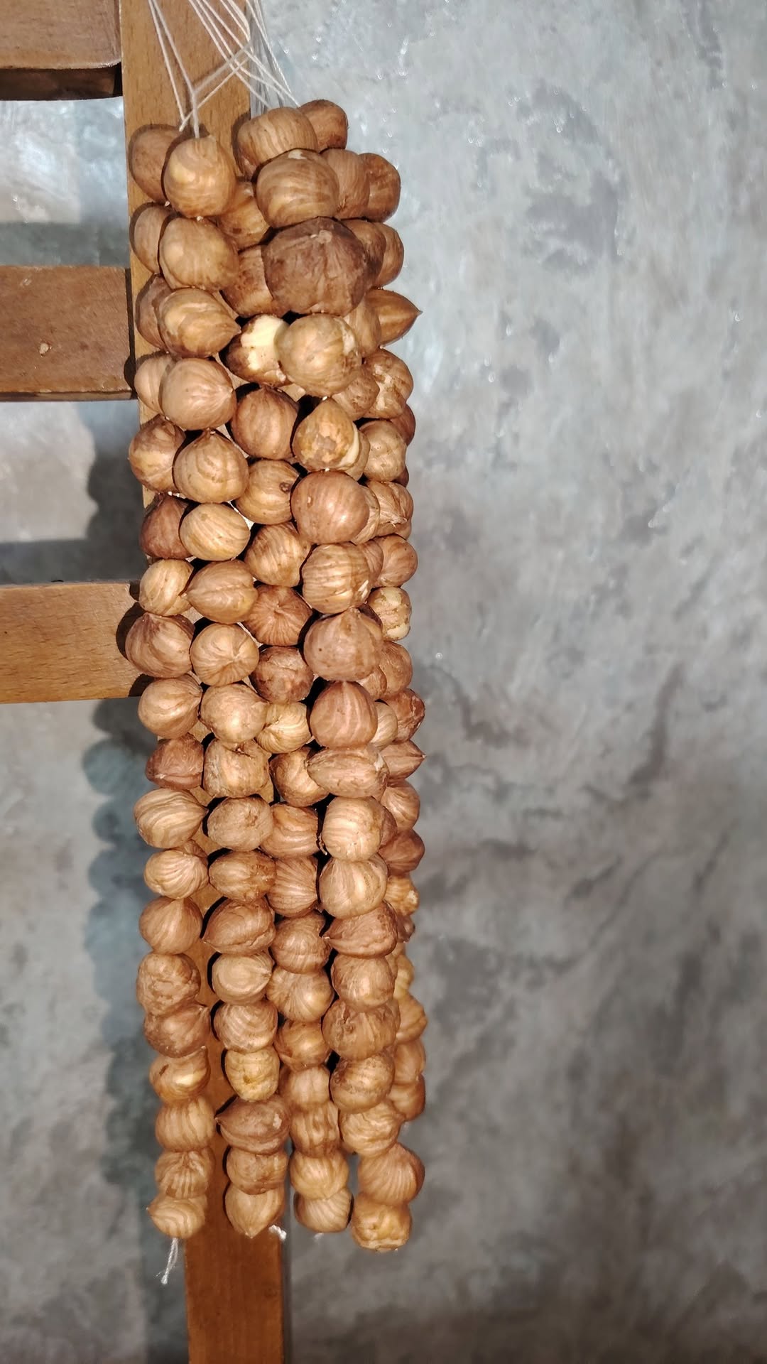 Satılık çam fıstığı 1kg 1.20 - 1.2₾