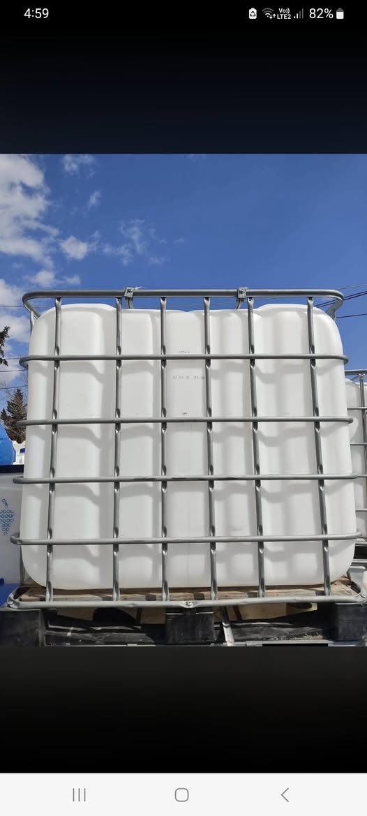 For sale 200 liter 1 ton tanks