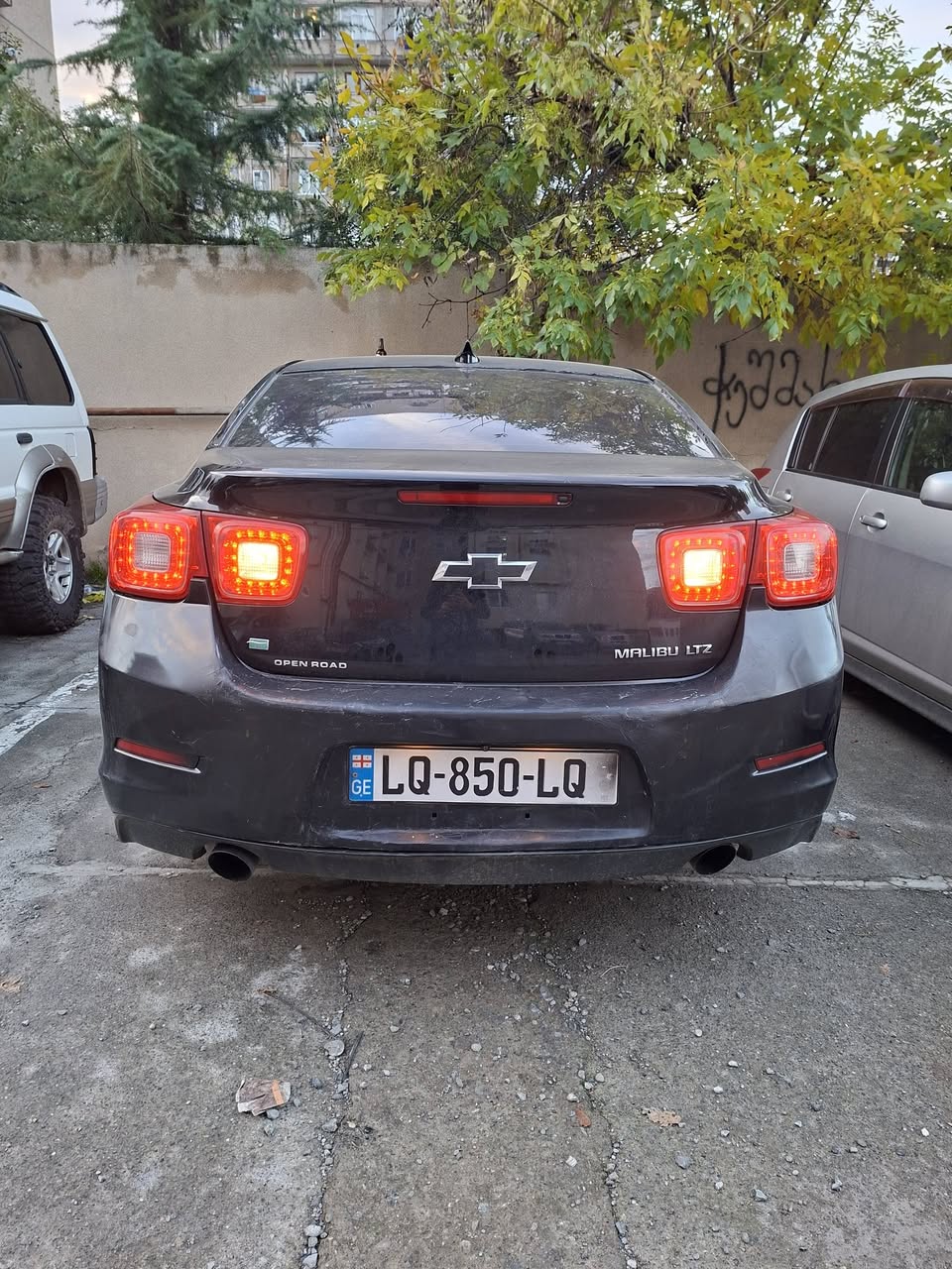 Aceleyle araba satılık tam takımlı 2015 - 2,800$