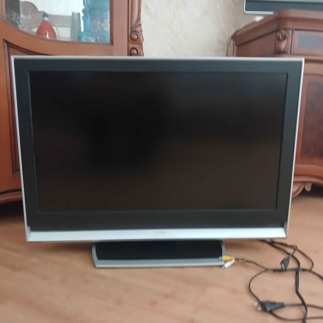 Yapon televizoru JVC (32 düym / — 100₼