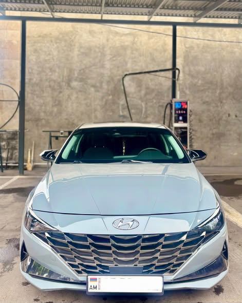 Hyundai Elantra — $16,300