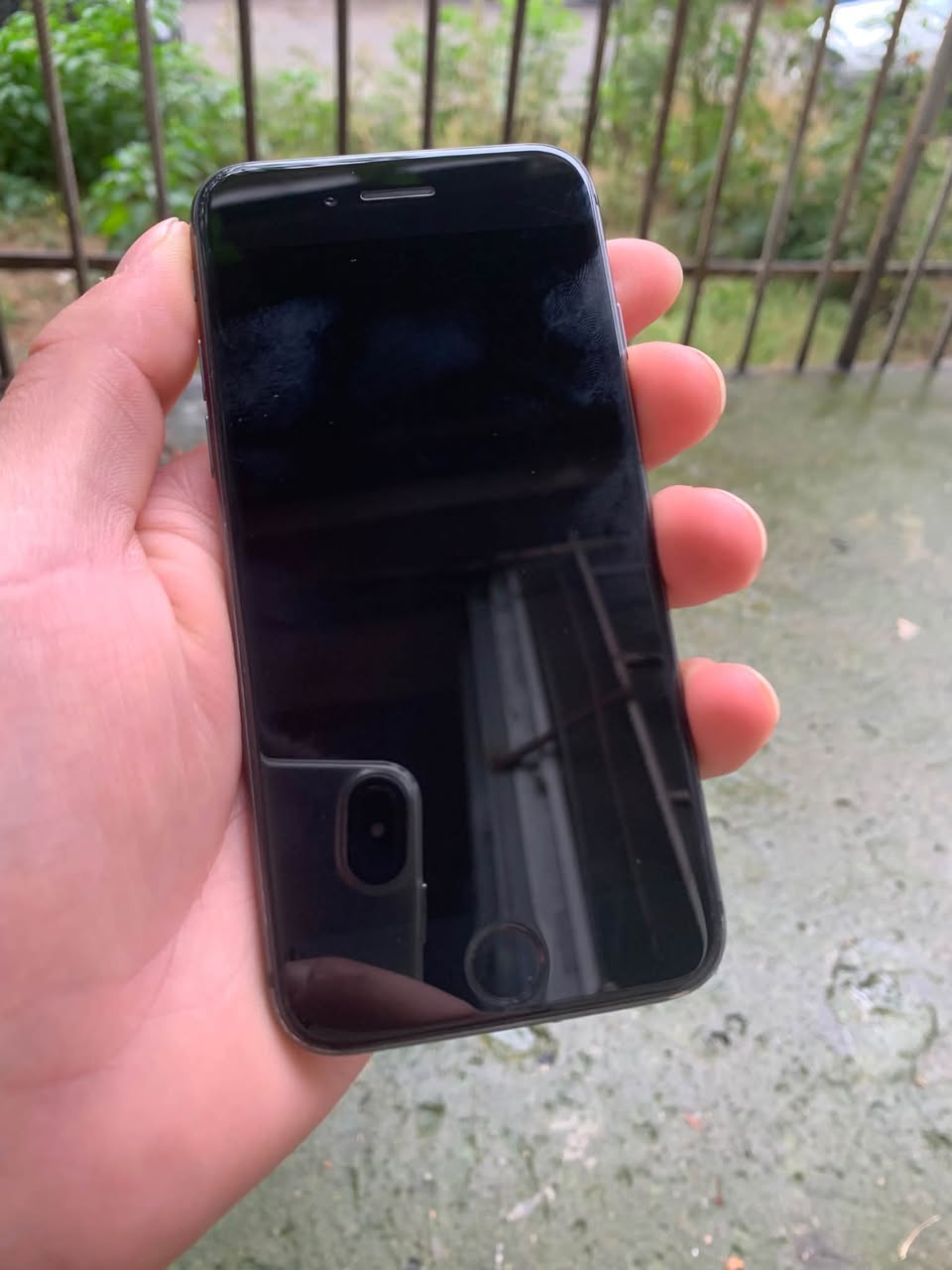 iPhone 8 64GB, battery 80%